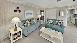Condo, 2 Bedrooms | Living area