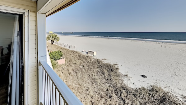 Condo, 2 quartos | Praia