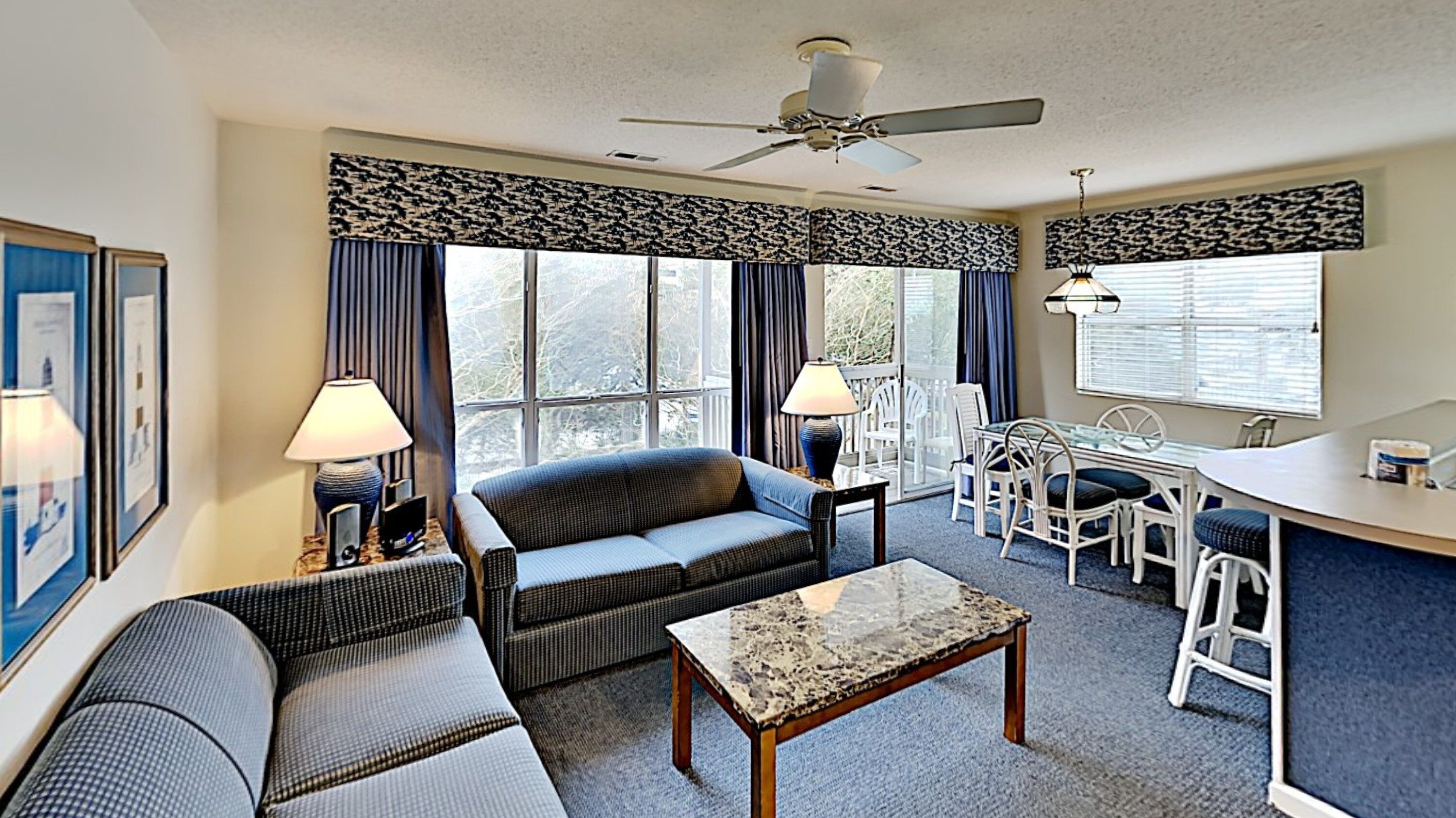 Condo, 2 Bedrooms | Living area