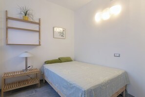 Studio, 1 Double Bed with Sofa bed, Balcony - Modern Studio with Balcony in Milan  (Milan)