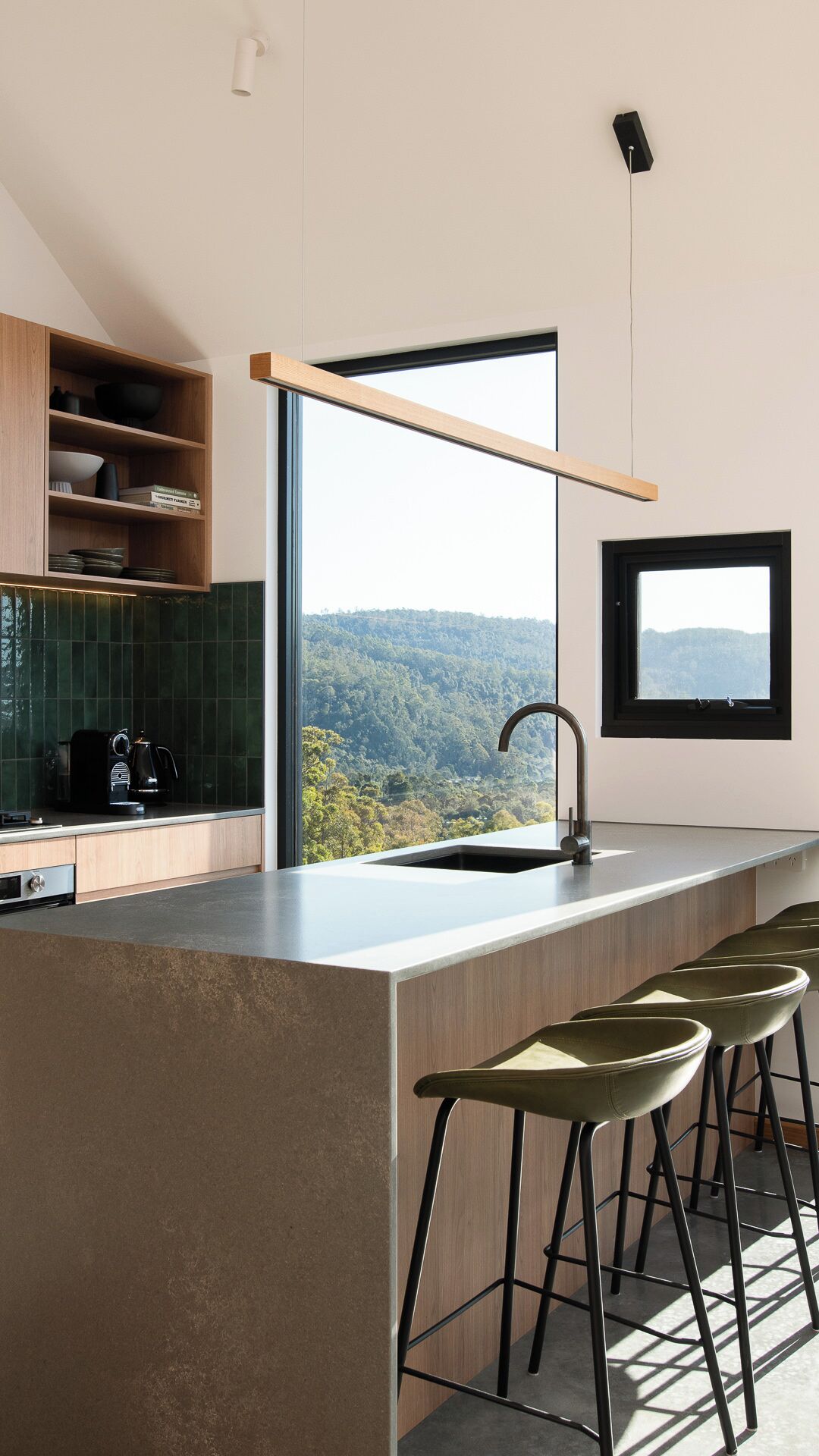 Frigorífic, microones, forn i placa de cuina 