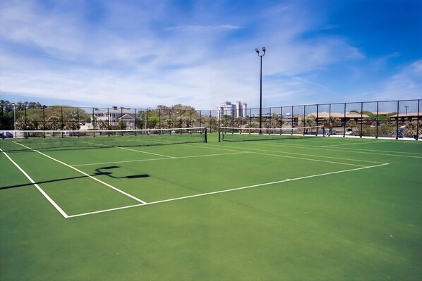 Condo, 2 Bedrooms | Sport court