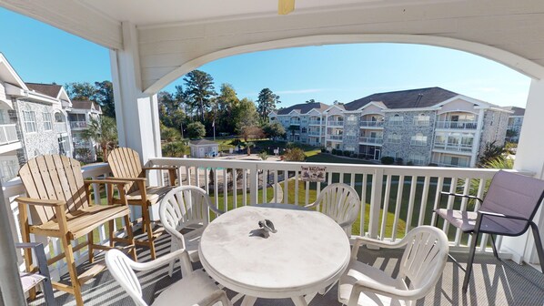 公寓式客房, 2 间卧室 | 室外用餐