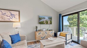 TV - Indian Pointe Lake View - Pets! (Osage Beach)