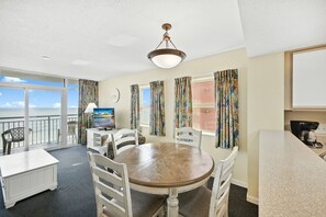 Condo, 2 quartos | Opções para refeição