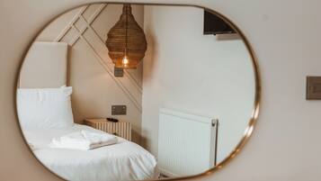 3 bedrooms, WiFi (free)