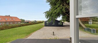 Cozy holiday home with a view of the North Sea