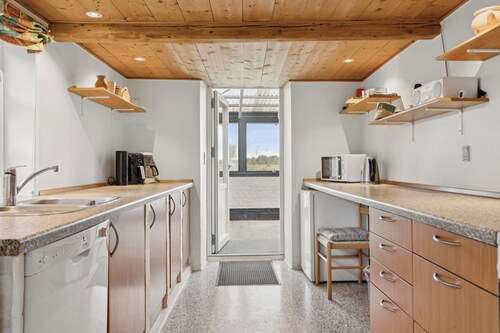 Cozy holiday home with a view of the North Sea