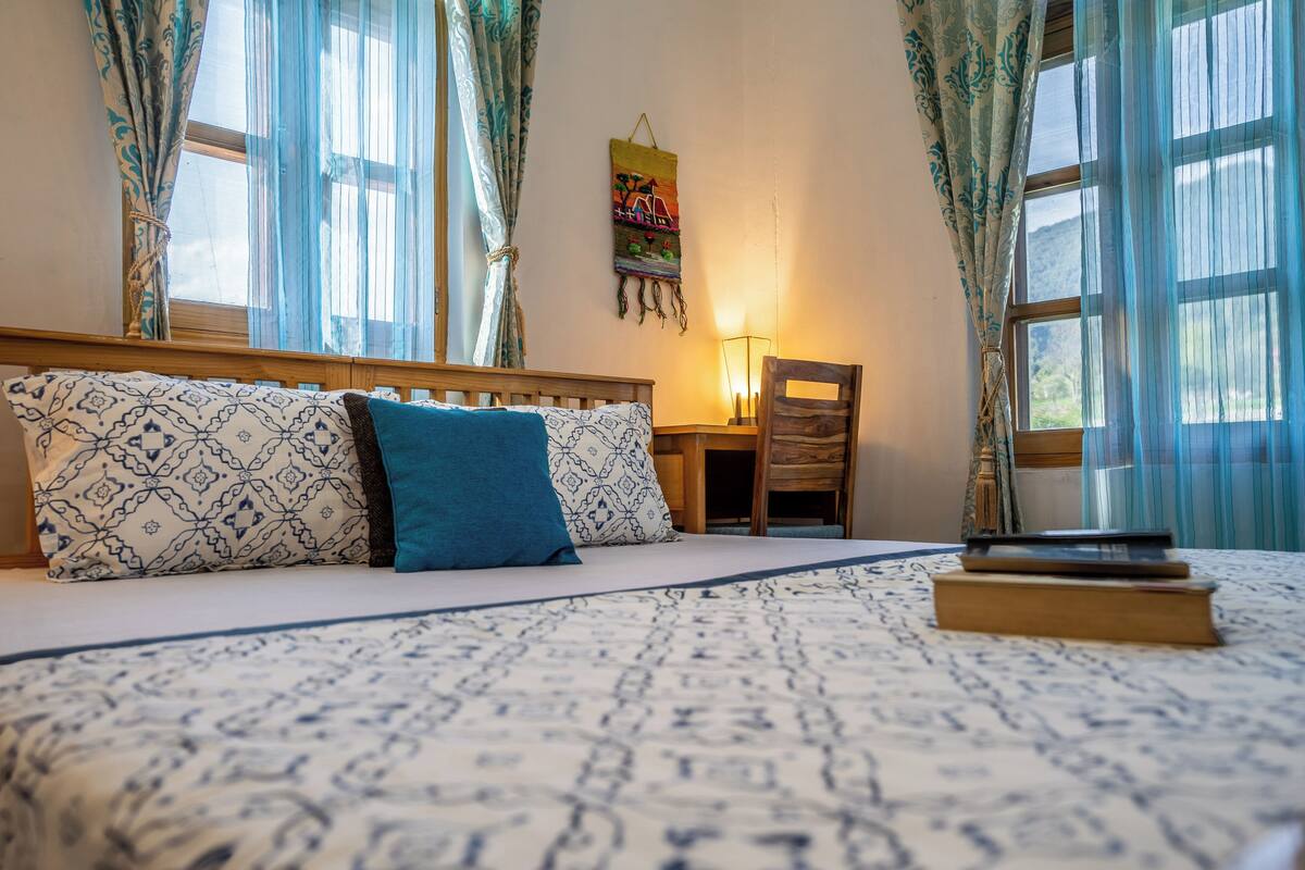 Deluxe dubbelrum | Strykjärn/strykbräda, gratis wi-fi och rullstolsanpassning