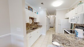 Condo, 1 Bedroom | Private kitchen
