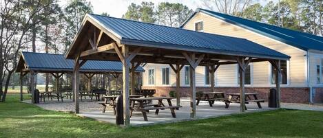 Condo, 2 Bedrooms | Outdoor dining