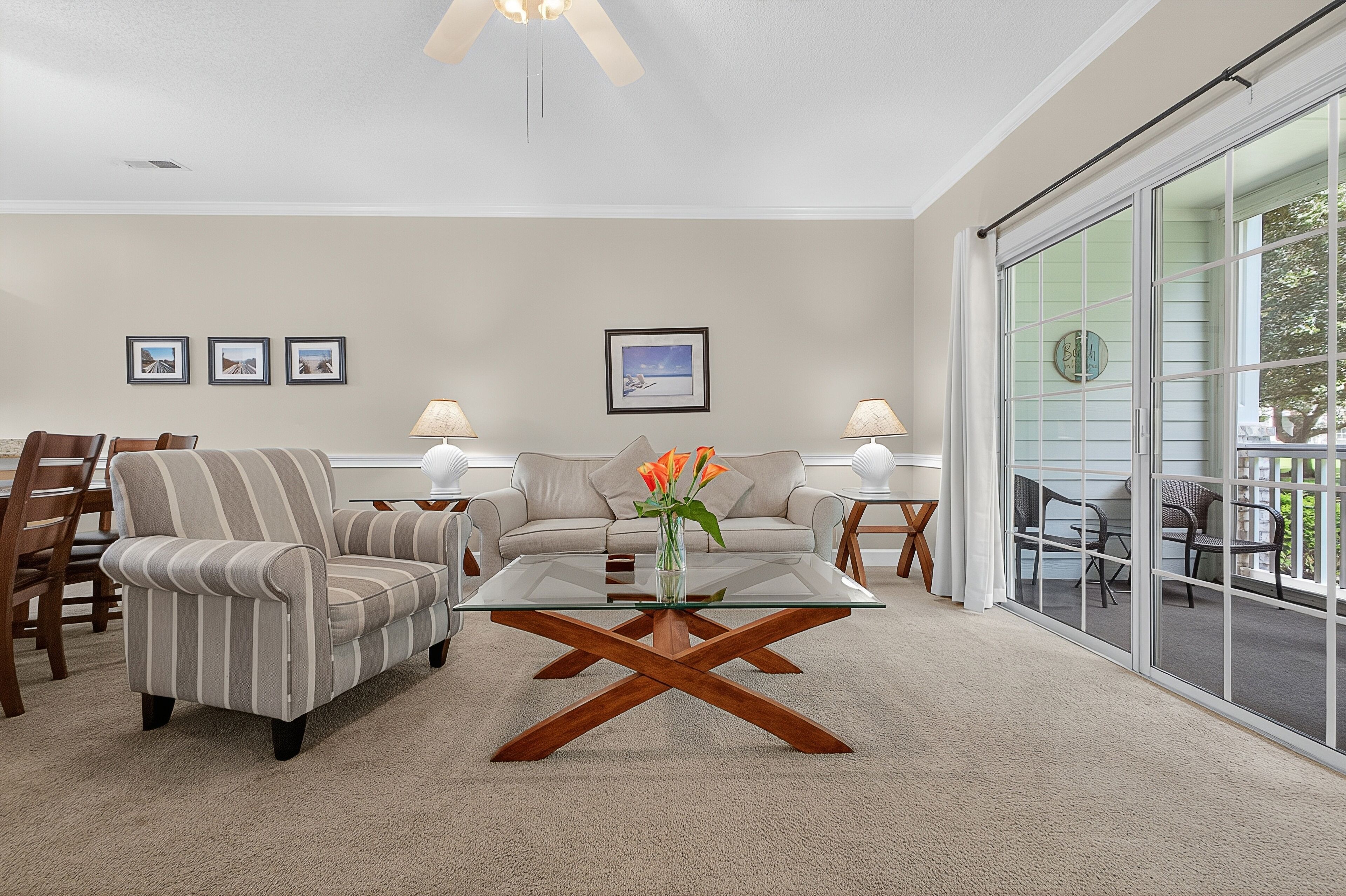 Condo, 2 Bedrooms | Living area