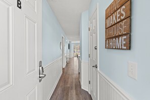 Condo, 2 Bedrooms | Interior