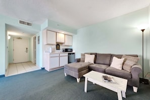 Condo, 1 Bedroom | Living area