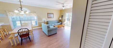 Condo, 2 Bedrooms | Living area