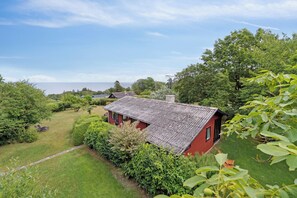 Exterior - Cozy house with sea view and beautiful location (Allinge-Sandvig)