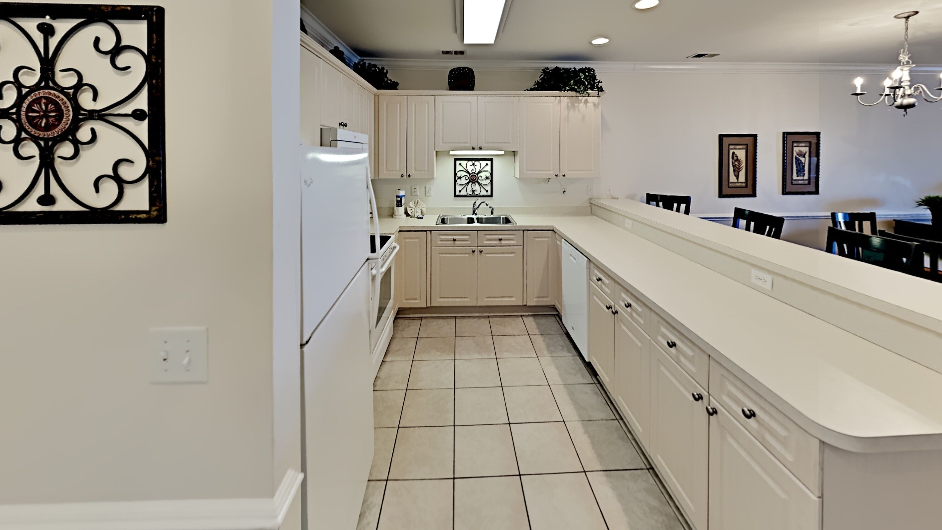 Condo, 3 Bedrooms | Private kitchen | Fridge, oven, coffee/tea maker, toaster