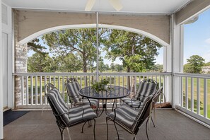 Appartement, 2 slaapkamers | Buiten dineren