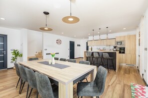 Dining - Villa Tea - beautiful, modern villa with large pool and garden near Poreč (Veznaveri)