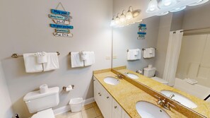 Condo, 3 Bedrooms | Bathroom