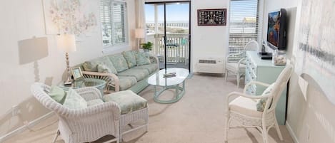 Appart'hôtel, 2 chambres | Coin séjour