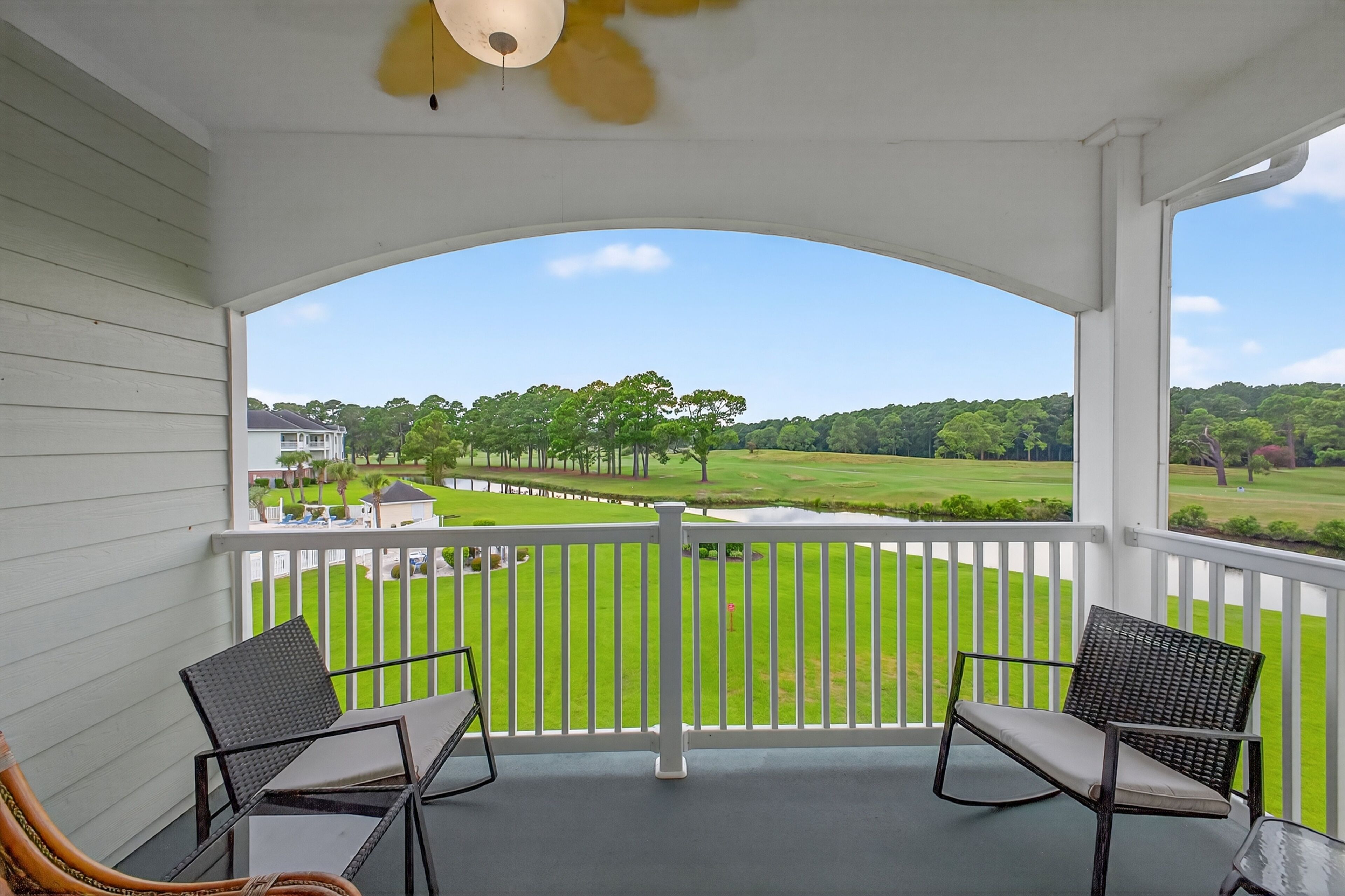 Condo, 2 Bedrooms | Property grounds