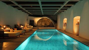 Piscine couverte, piscine extérieure (ouverte en saison)