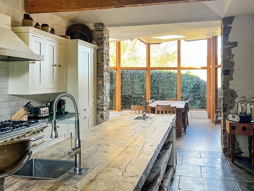 Anran Manor - UK50366