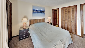 Condo, 2 Bedrooms