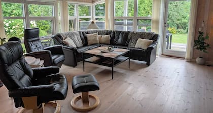 Charming cottage with large fenced garden