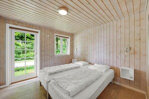 4 makuuhuonetta, ilmainen Wi-Fi