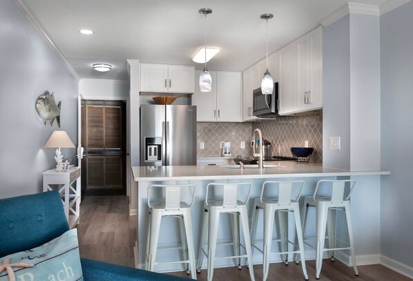 Condo, 2 Bedrooms | Interior