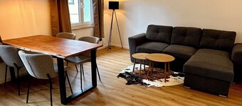 Freshly renovated townhouse with high-quality furnishings