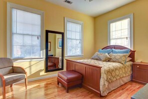 2 bedrooms, WiFi, bed sheets - Entire 2BD, Near Forsyth Park (Savannah)
