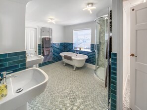 Towels - 3 bedroom accommodation in Featherstone, near Wakefield (Featherstone, near Wakefield)