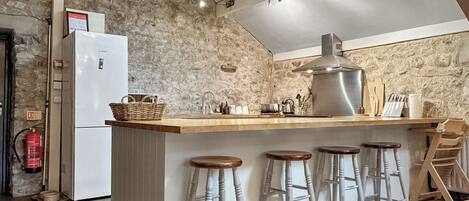 Dishwasher, highchair