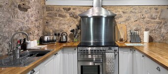 Cosy well-being barn