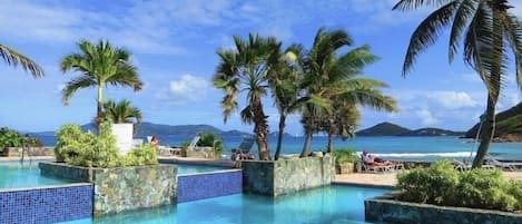 Alberca al aire libre