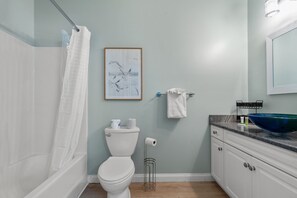 Condo, 1 Bedroom | Bathroom