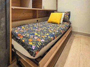 2 bedrooms, free WiFi