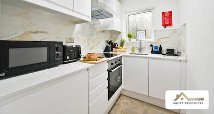 The Blue Suite - Modern 1-Bed Flat - 20% Off for Early Guests - Sevenoaks