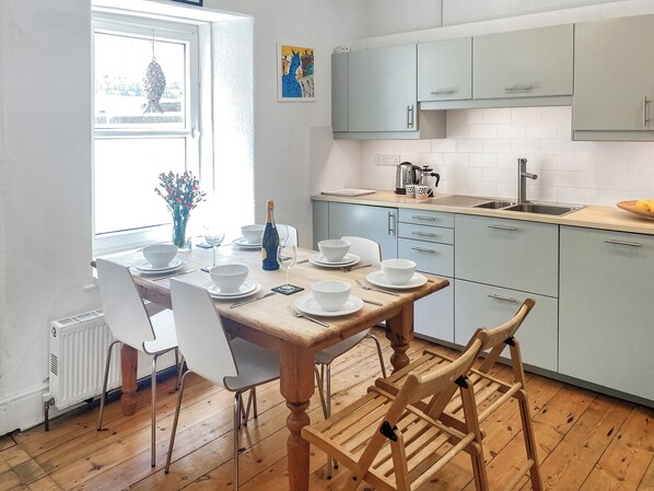 Dining - 3 bedroom accommodation in St Ives (St Ives)