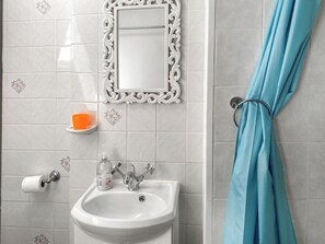 Towels - 3 bedroom accommodation in St Ives (St Ives)