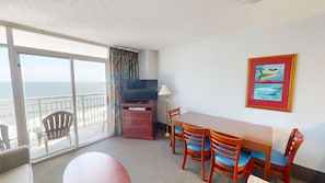 Condo, 2 Bedrooms | Interior