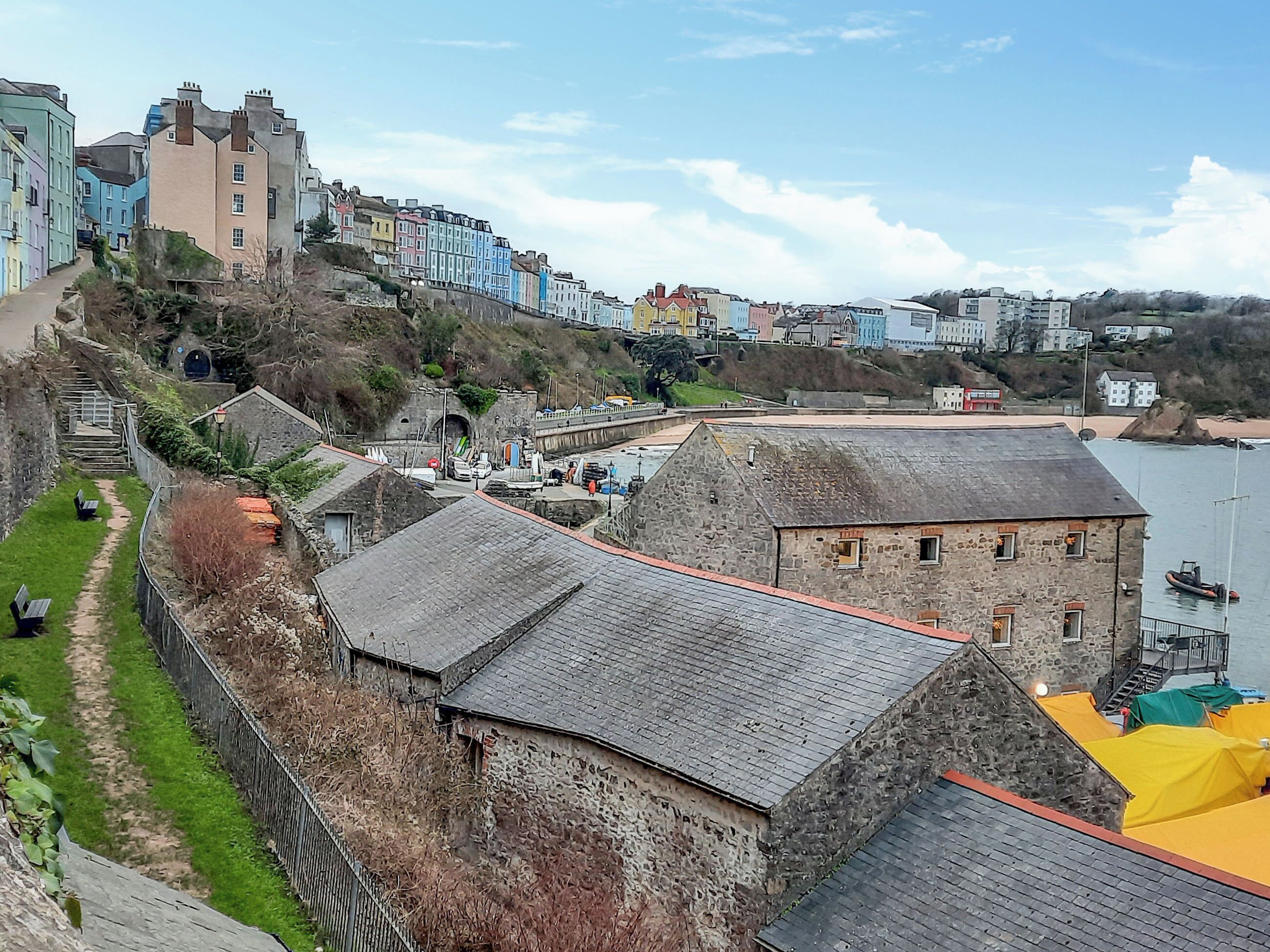Surrounding area | Cerdd Y Mor, Tenby