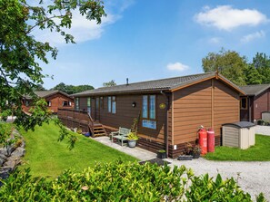 Exterior - 2 bedroom accommodation in Warton, near Carnforth (Warton, near Carnforth)