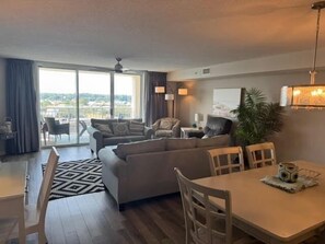 Condo, 2 Bedrooms | Living area
