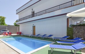 Pool - Beautiful apartment in Palmi with WiFi (Palmi)