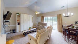 Condo, 1 Bedroom | Living area