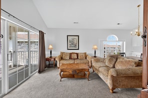 Condo, 2 Bedrooms | Living area